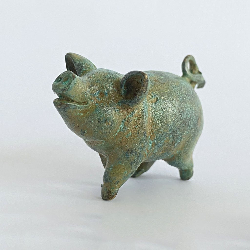 001-pig-statue-SCGR3910054_1024x1024_70ec1ffa-cc3d-43e3-898a-466e19a10847